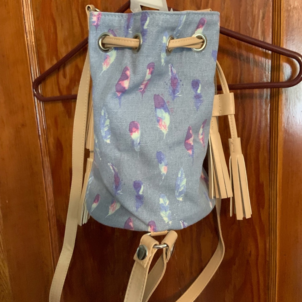 🦩NWT Love This Life convertible drawstring backpack